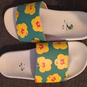 Vans Maui Hawaii edition slides